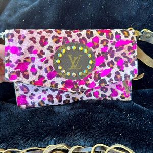 COPY - Keep It Gypsy Jordan Hot Pink Cheetah hair on hide Crossbody